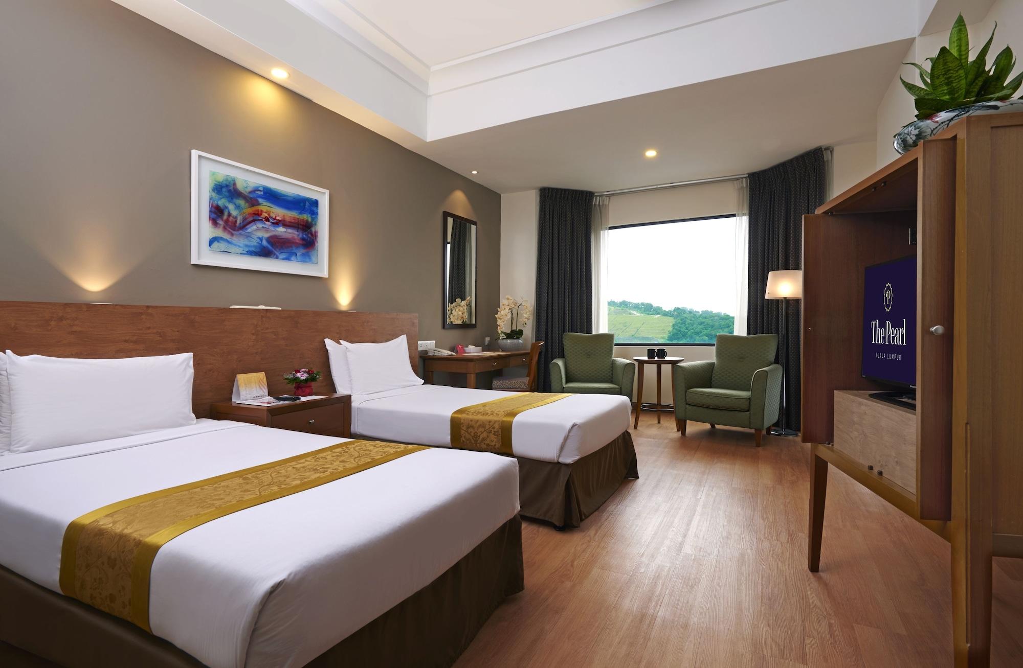 The Pearl 4*