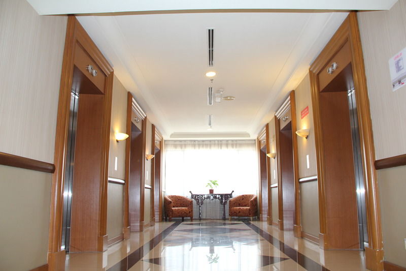 The Pearl Hotel 4*