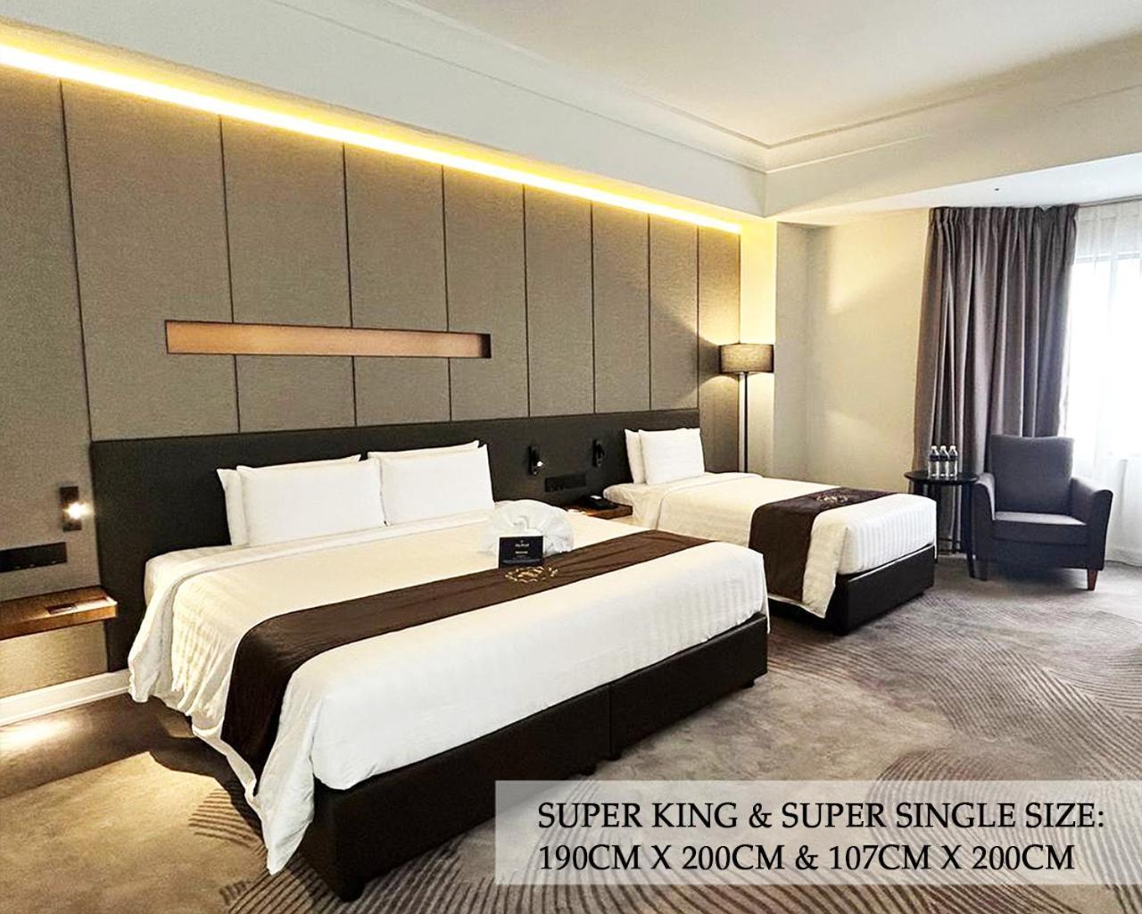Hotel The Pearl 4*